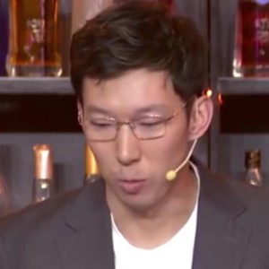 博鱼足球官网-周琦：看骑士打球就像看北京比赛 就是两个人在单打 其他人在看戏