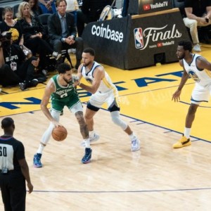 低迷后反弹已是常规操作 獭兔期待G2找回进攻手感