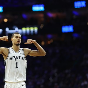 文班：我想要夺得MVP和DPOY 所以我会照顾好身体&amp;全力以赴冲击